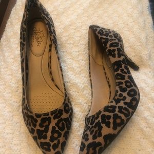 Life Stride Soft System Animal Print Pumps